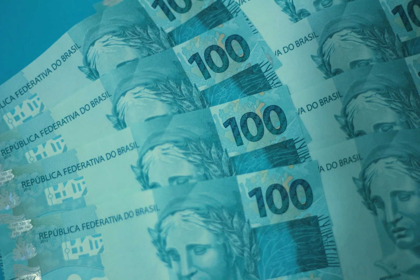 Dinheiro em Espécie: Novos Limites em 2026 e 2027